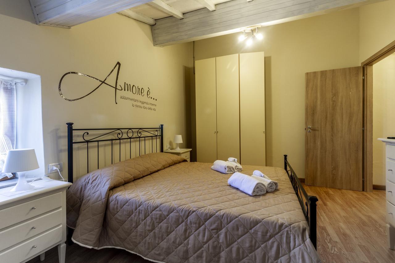 Flori'S Bed & Breakfast เวียเรจโจ ภายนอก รูปภาพ
